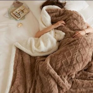 Plush Lambswool Fleece Insulating Sofa Bed Throw