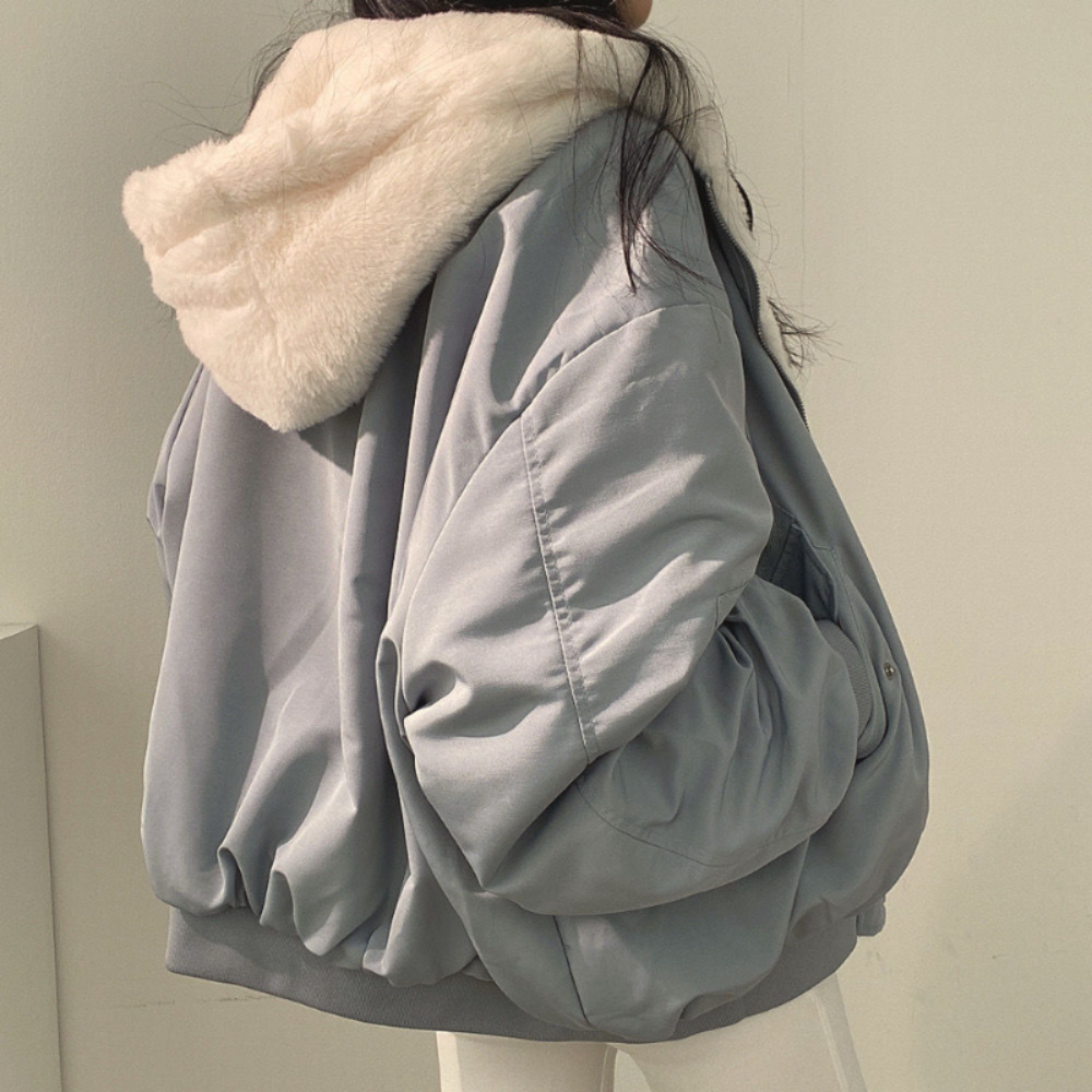 Women's Warm Reversible Jacket for Winter Travel - Image 5