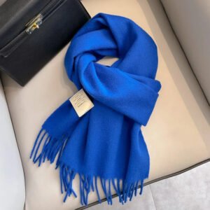 Warm Unisex Wool Winter Scarf – Soft & Narrow Style