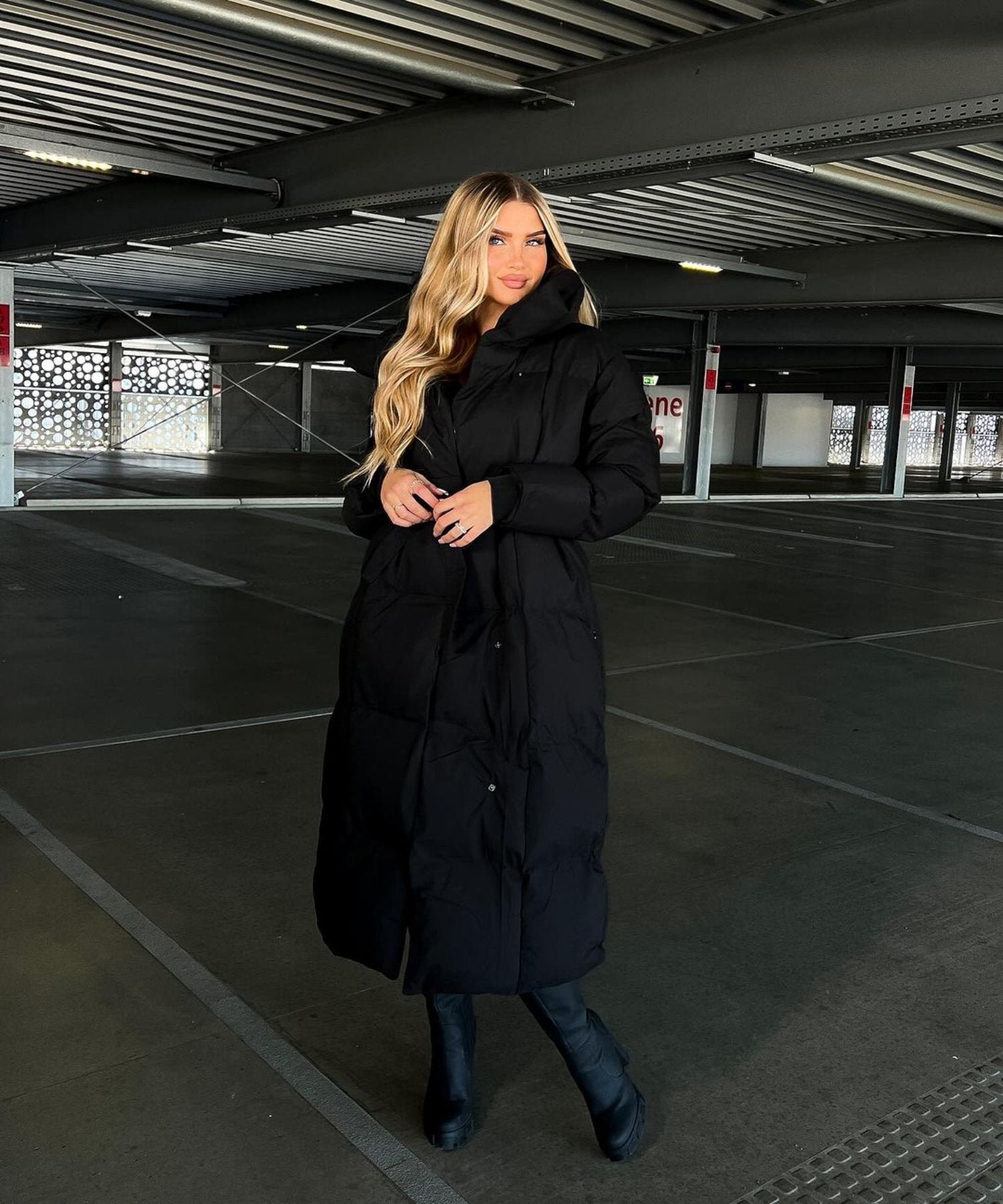 Ladies Insulated Long Quilted Coat Cold Weather - Image 8