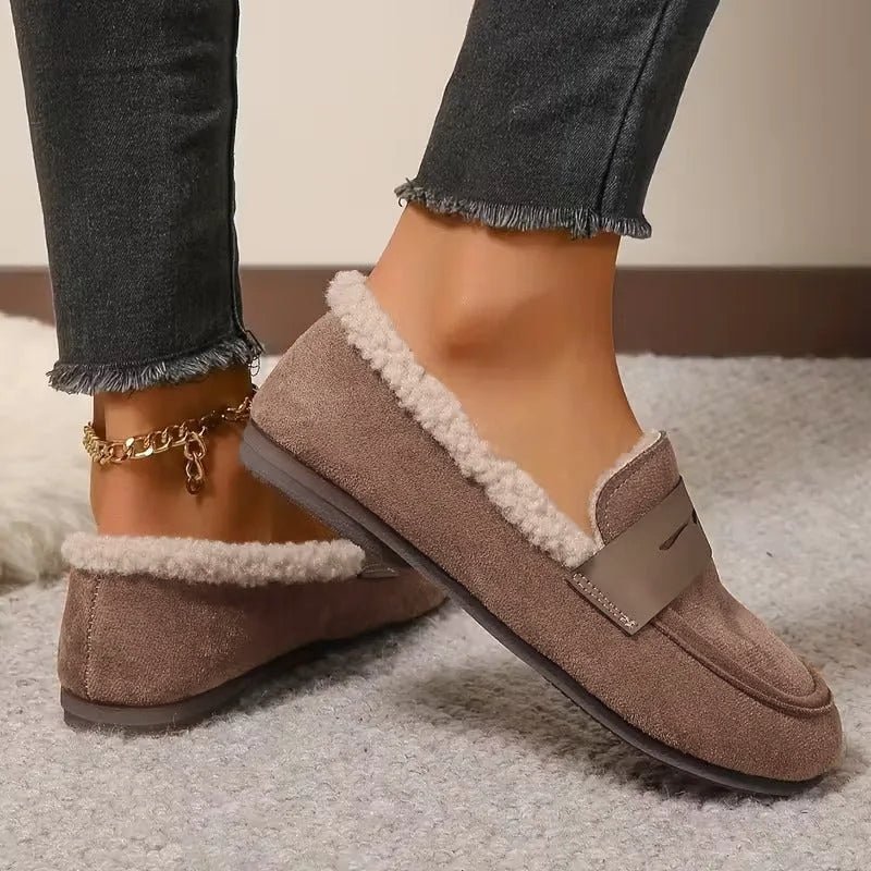 Cozy Women's Loafers with Faux Fur Lining for Winter - Image 6