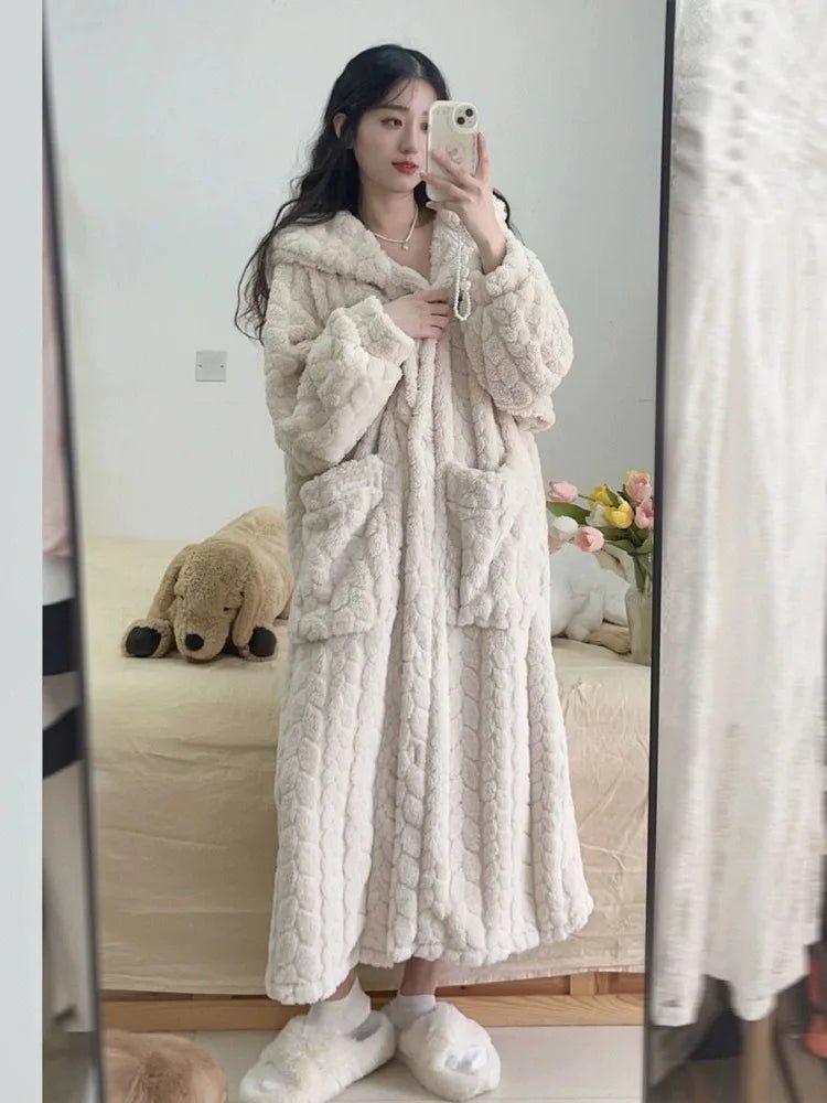 Women's Long Hooded Bathrobe Soft Winter Robe - Image 2