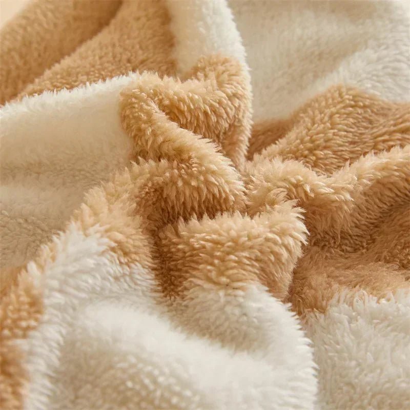 Luxurious Heavy Blanket – Quilted Comfort & Warmth - Image 9