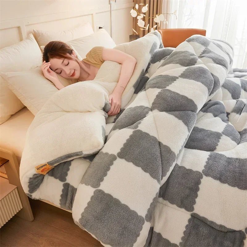Luxurious Heavy Blanket – Quilted Comfort & Warmth - Image 4